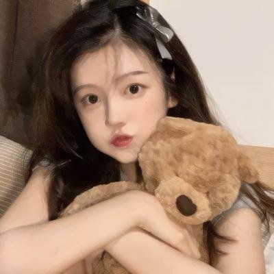 吮拇指的人